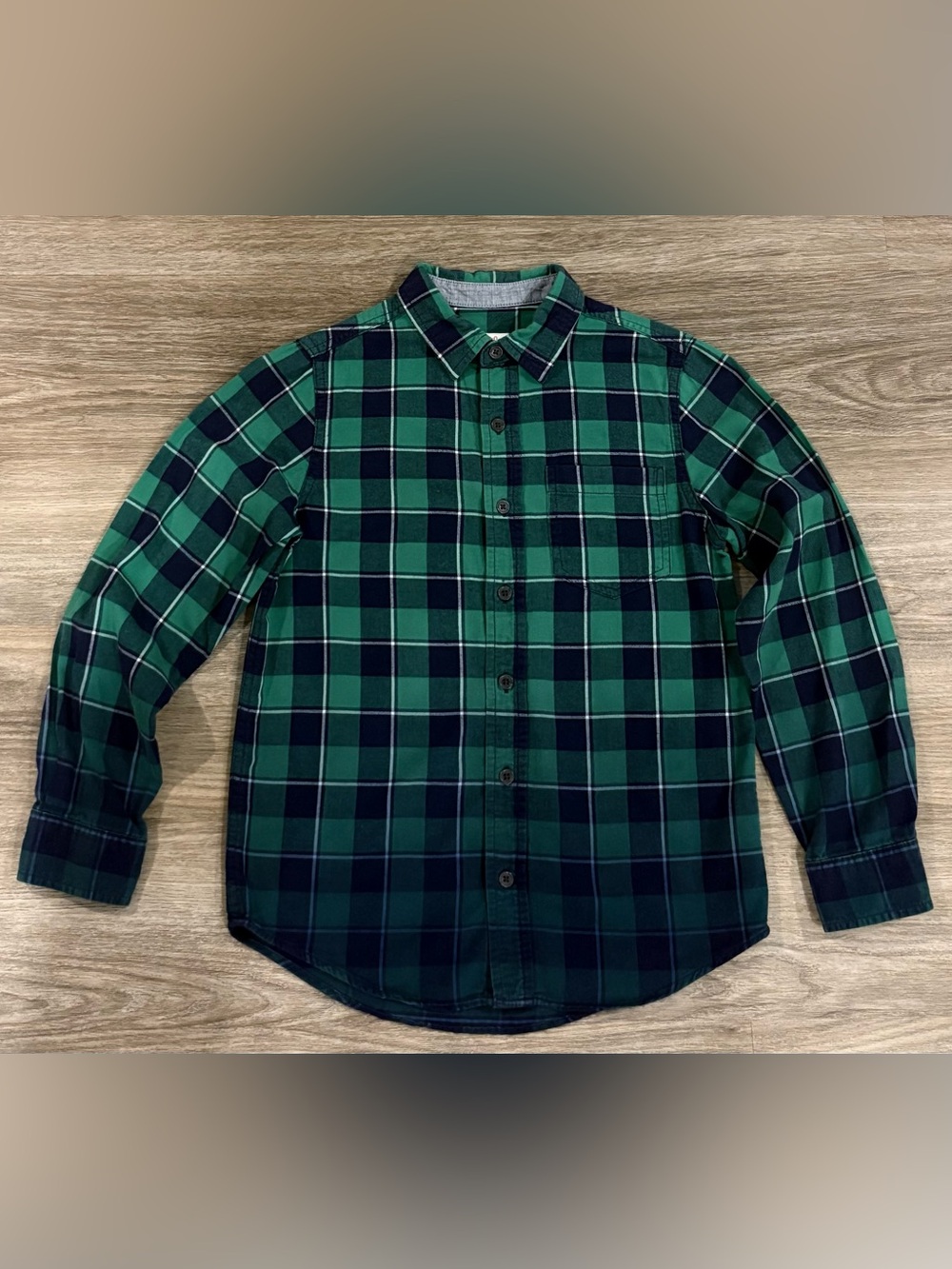Cat & Jack Green and Navy Plaid Button-Down Shirt size 8